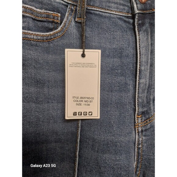 Judy Blue Jeans Straight Fit 11/30 NWT - Picture 4 of 10
